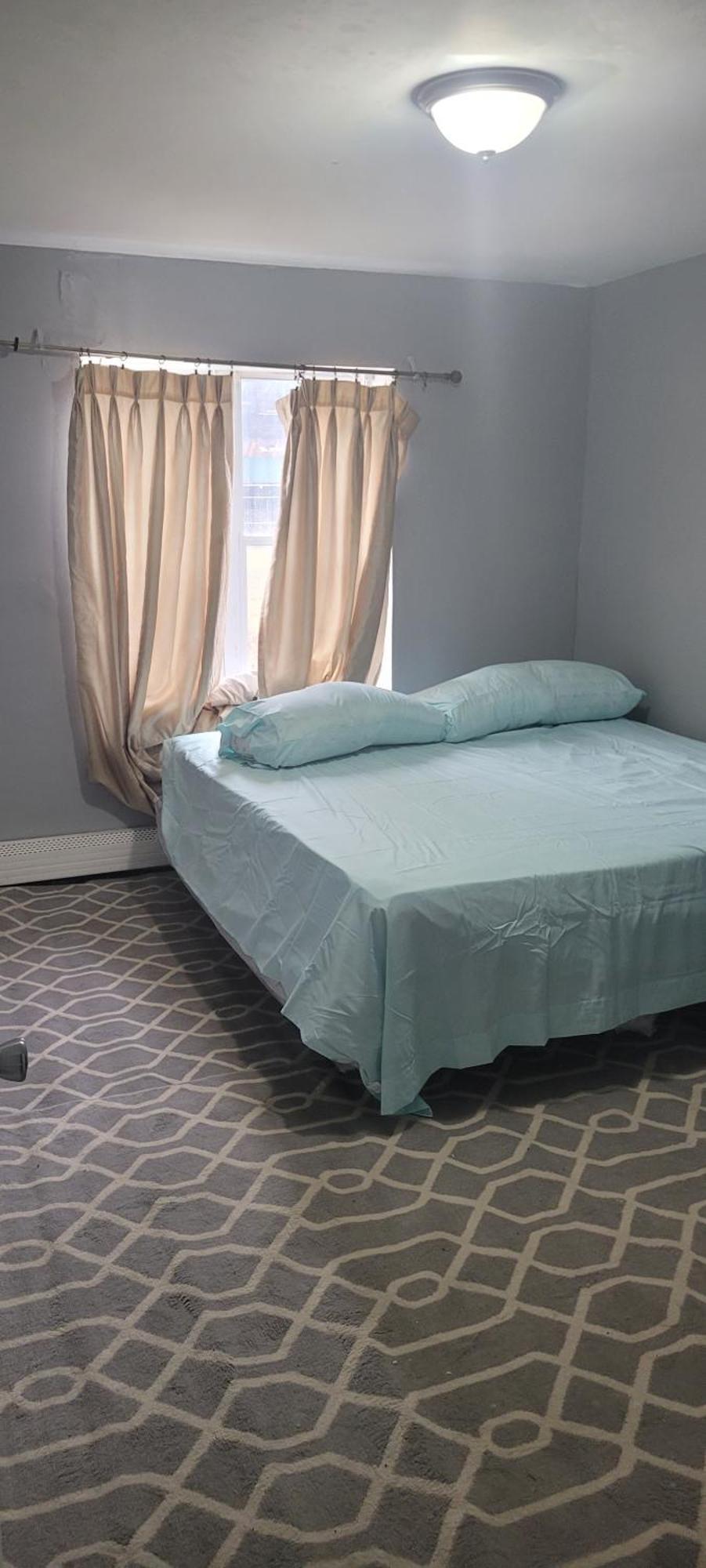 Room In A Beach House With King Size Bed In A Landlord Hosted Three Bedroom Apartment นิวยอร์ก ภายนอก รูปภาพ